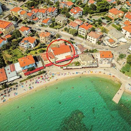 Apartment Bojan With Terrace And Sea View Baska  Bagian luar foto