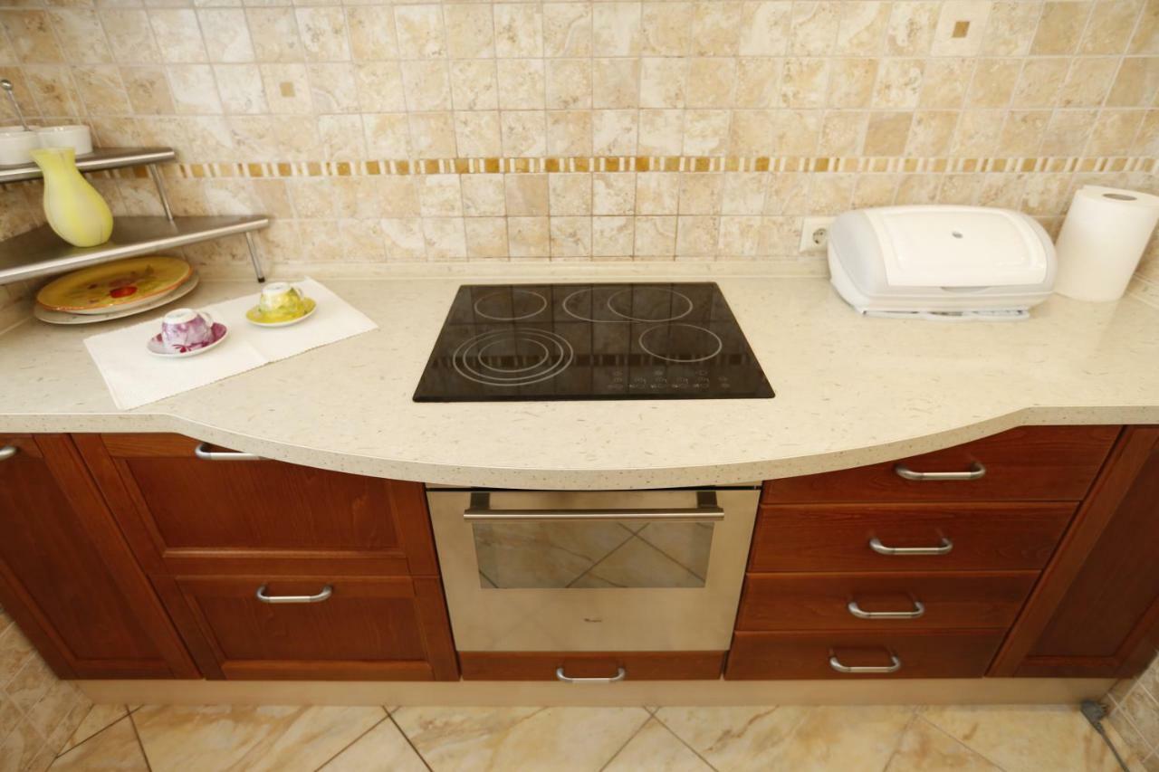 Apartment Bojan With Terrace And Sea View Baska  Bagian luar foto