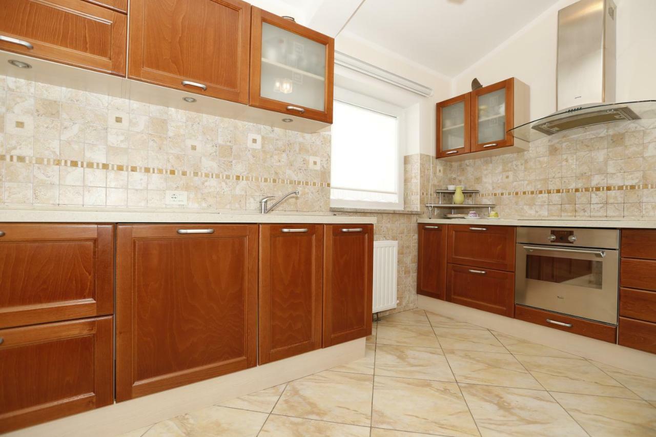 Apartment Bojan With Terrace And Sea View Baska  Bagian luar foto