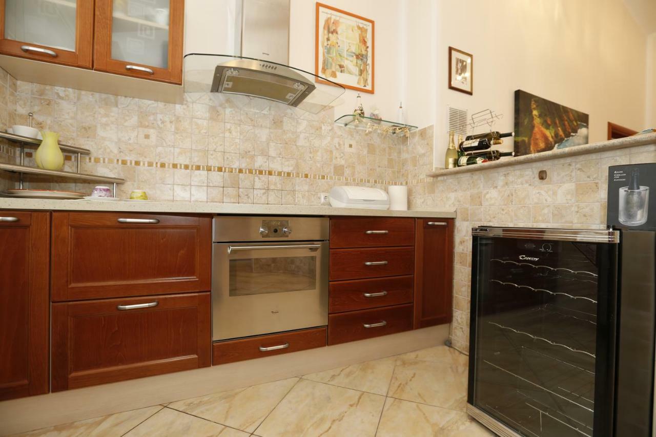 Apartment Bojan With Terrace And Sea View Baska  Bagian luar foto